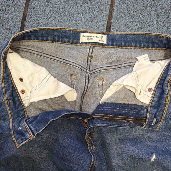 Abercrombie & Fitch The Mom High Rise Women's Jeans Size 28/6 - Picture 9 of 13